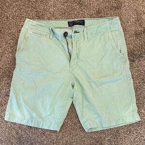American Eagle Outfitters Men's Mint Green Shorts